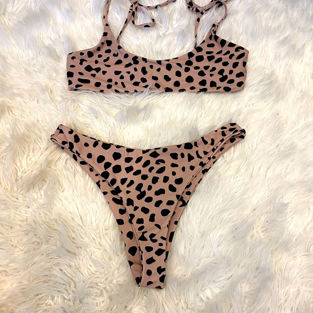 Tan and black spotted zaful medium bikini.